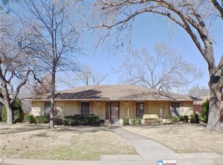 922 Hampshire St, Grand Prairie, TX 75050