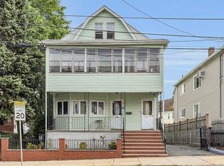 28 Medford St, Medford, MA 02155
