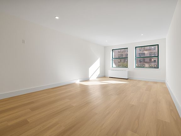 4th image of 600 Columbus Ave APT 11L