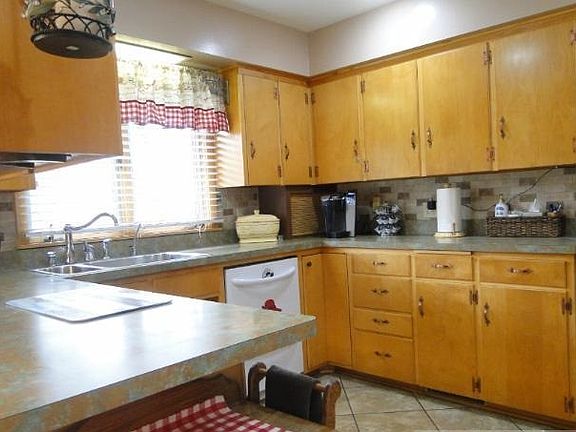 5th image of 32745 Northfield Blvd