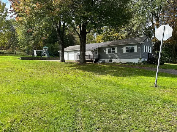 131 Florence St, Waymart, PA 18472