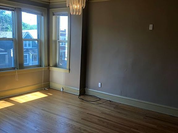 4th image of 4048 W Kamerling Ave #2F