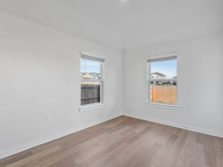 15204 Purple Drop Cv — Photo 8