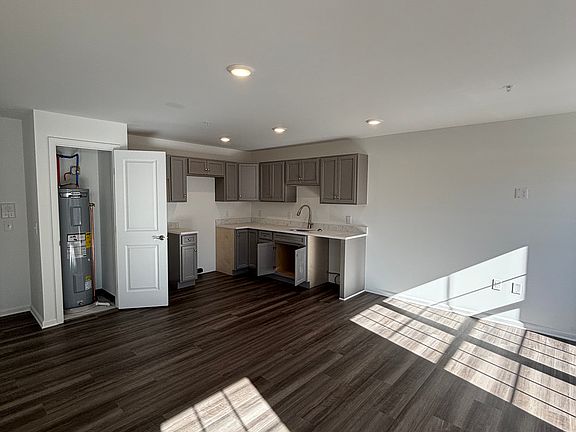 2nd image of 1137 Stuyvesant Ave #202
