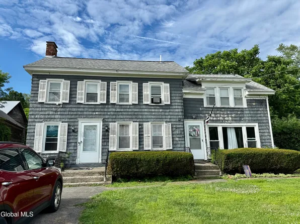 137 Riverview Drive, Amsterdam, NY 12010