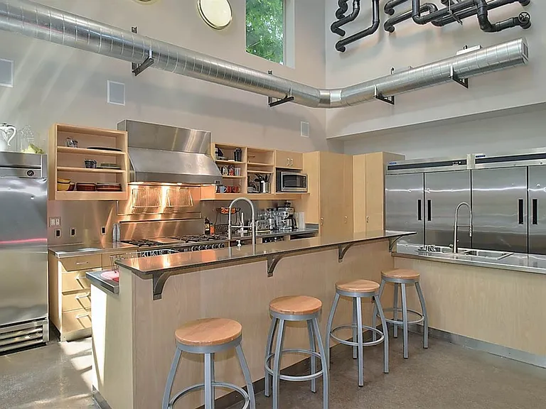 817 E Nora Ave — Photo 12