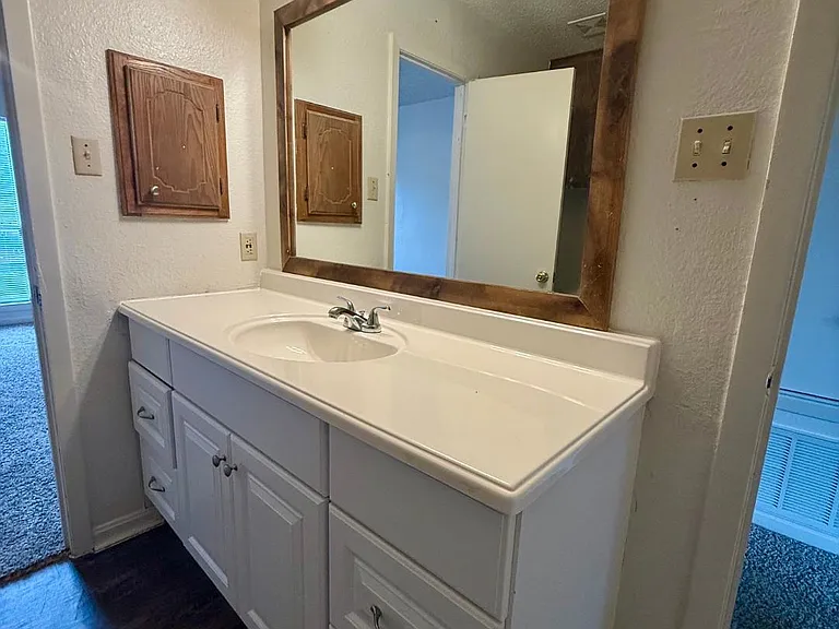 1717 Shely St #D — Photo 8