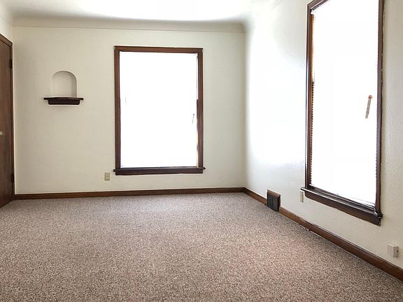 2nd image of 4290 Monroe St APT 4