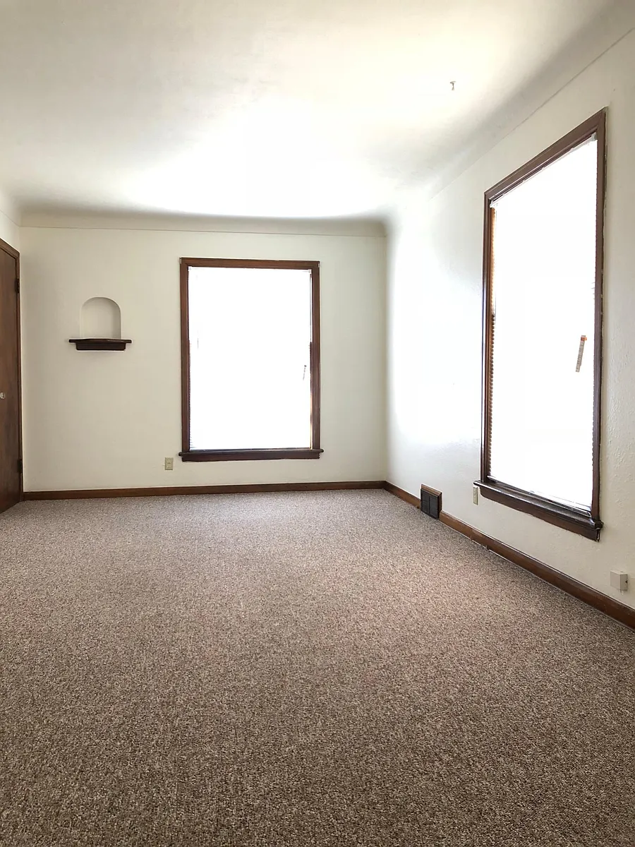 Building Photo - 4290 Monroe St #1