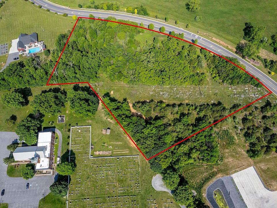 2nd image of LOT 8D Springbrook Rd E