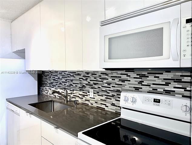 1st image of 1251 NE 108th St