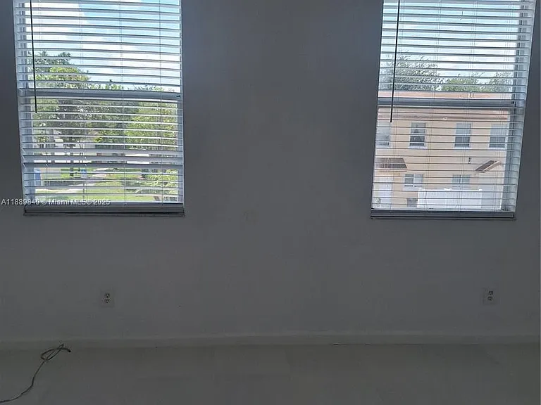6621 Winfield Blvd #1 — Photo 26