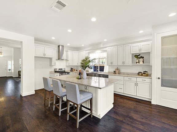 3rd image of 4256 Brudenell Drive