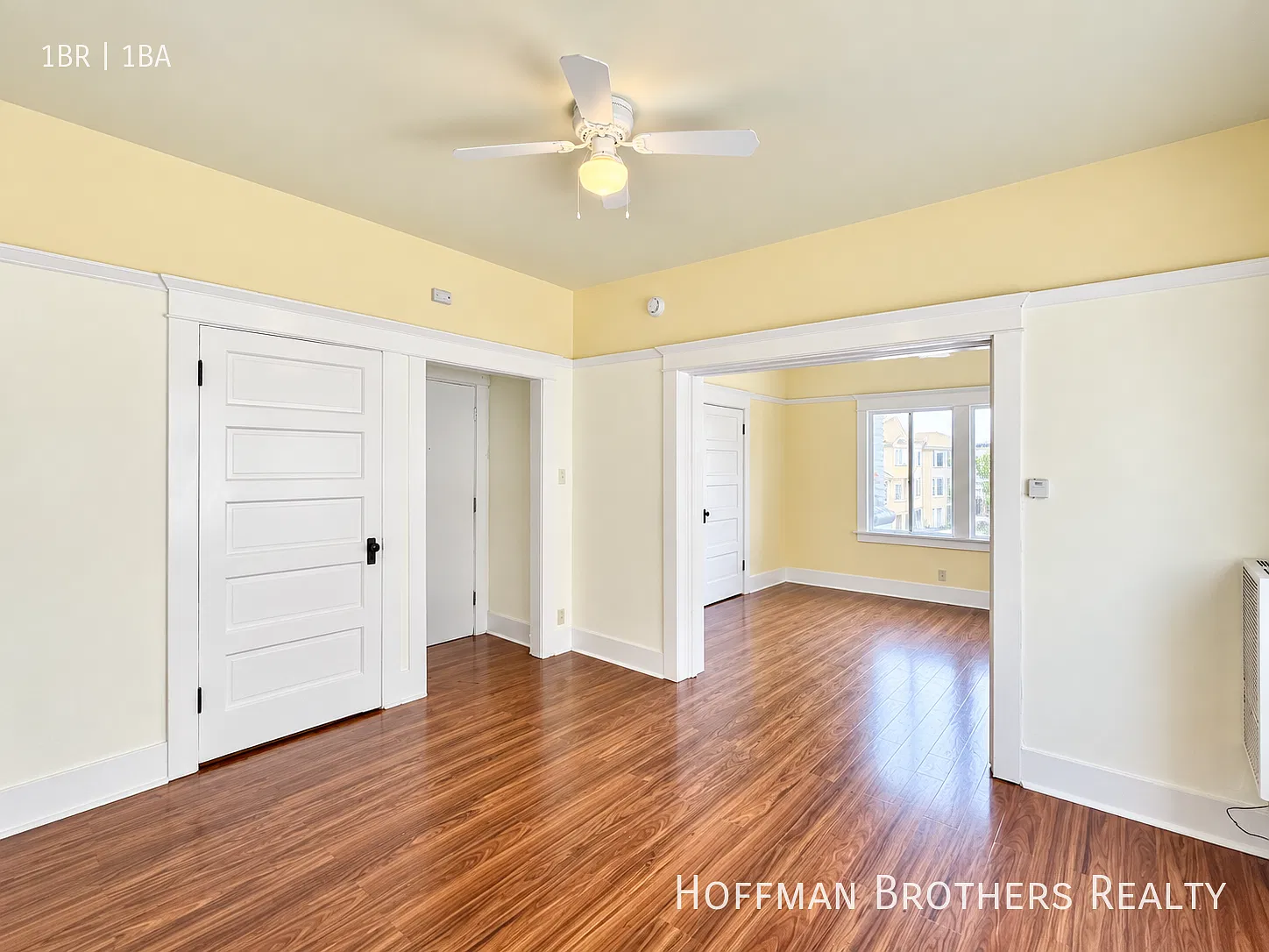 Updated 1 Bedroom with High Ceilings & Stainless Steel Appliances Near Downtown LA — Photo 4
