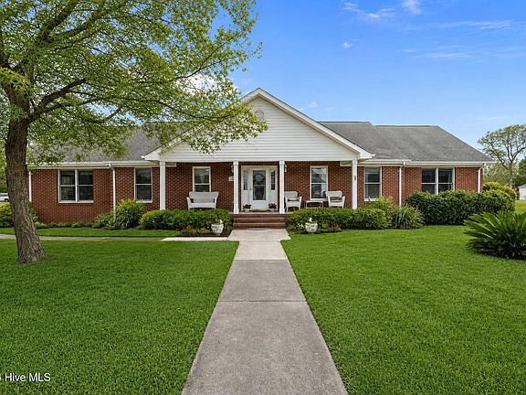 2nd image of 1601 River Bluff Road
