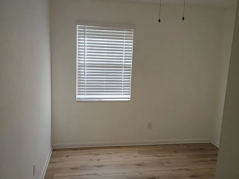 3305 W Nassau St — Photo 4
