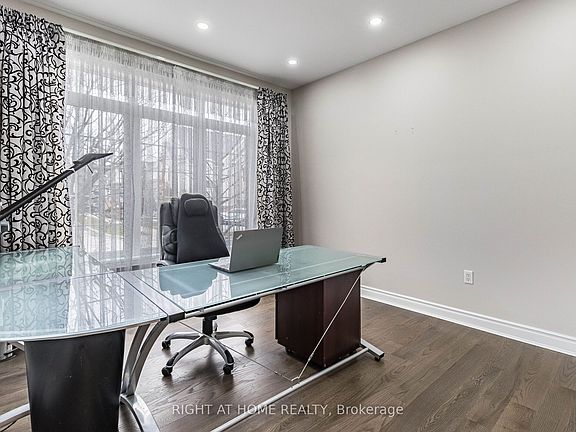 5th image of 3176 Stocksbridge Ave