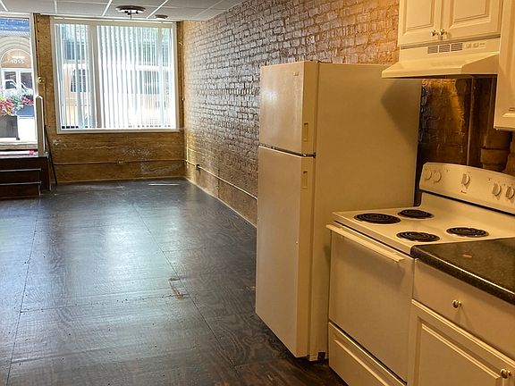 2nd image of 1066 W Granville Ave #5