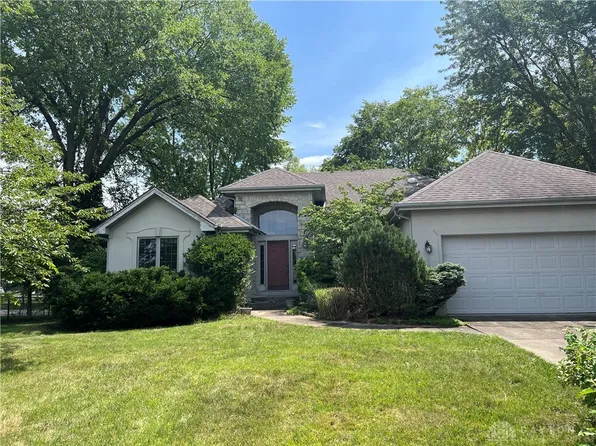 8858 Yankee Rose Ct, Dayton, OH 45458