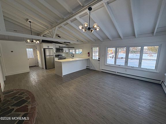 2nd image of 809 Pensacola Road