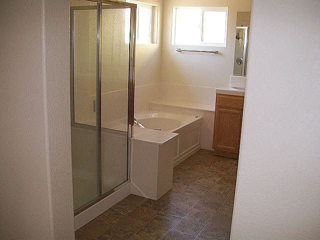 4/2 1952 sq. ft