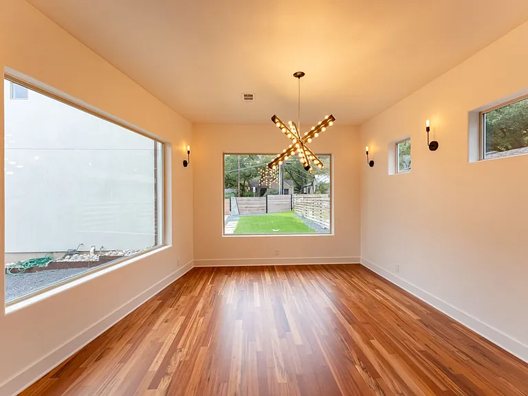 716 Post Oak St — Photo 12