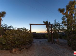 8909 Sunny Rd, Joshua Tree, CA 92252