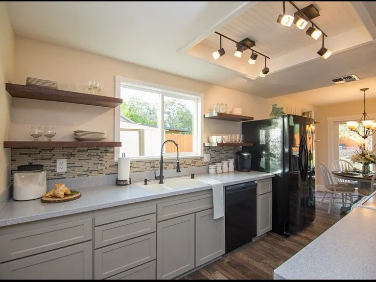 7838 Tabare Ct — Photo 8
