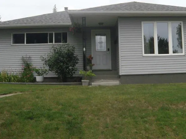 803 8th St N, Virginia, MN 55792