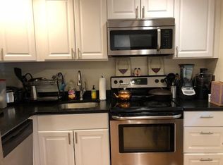 7 Burrill Pl APT 3, South Boston, MA 02127