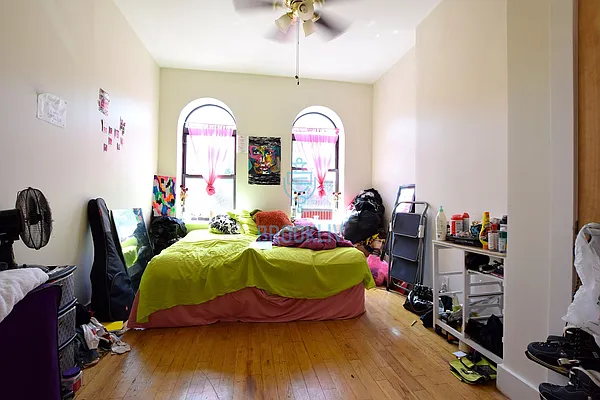 Rented by null | media 2