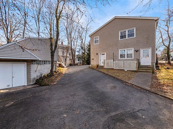 Full Use of Garage (bottom level) available for Apt A Tenants