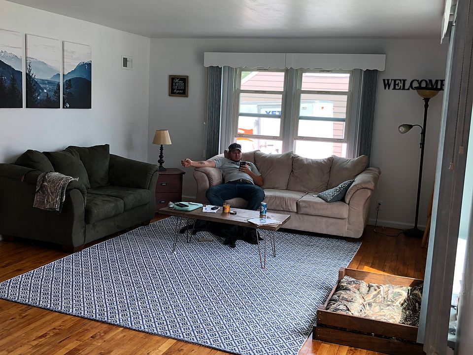 2nd image of 1914 Randolph Ave