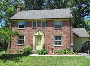 814 Roosevelt Ave, Springfield, MA 01109