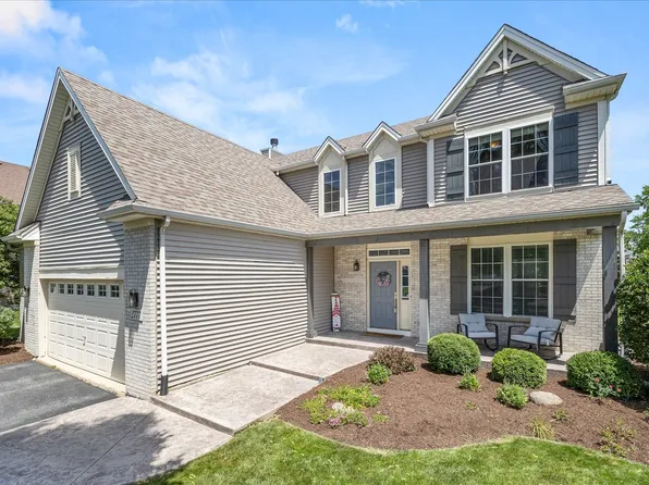 2777 McDuffee Cir, North Aurora, IL 60542