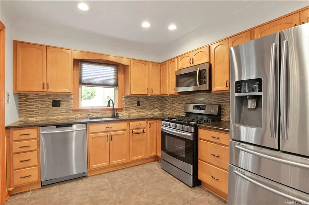 111 E Eckerson Rd photo 1