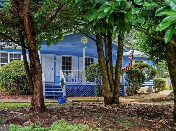 107 Pine Haven Dr, Carrollton, GA 30116