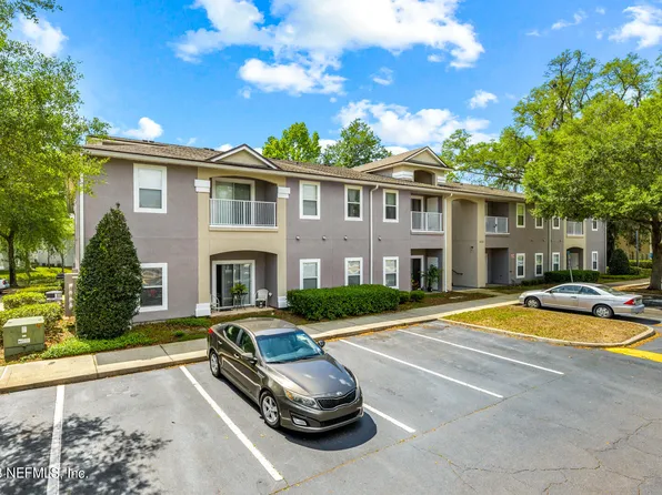 6070 MAGGIES Circle #104, Jacksonville, FL 32244