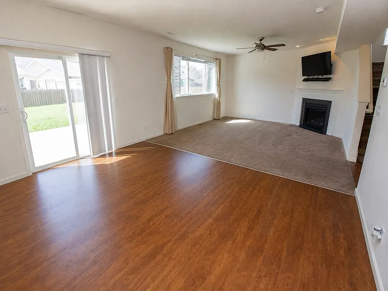 2932 Poinciana Dr — Photo 5