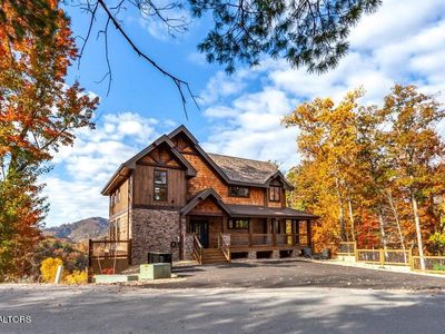 2326 Coopers Hawk Way, Sevierville, TN, 37862
