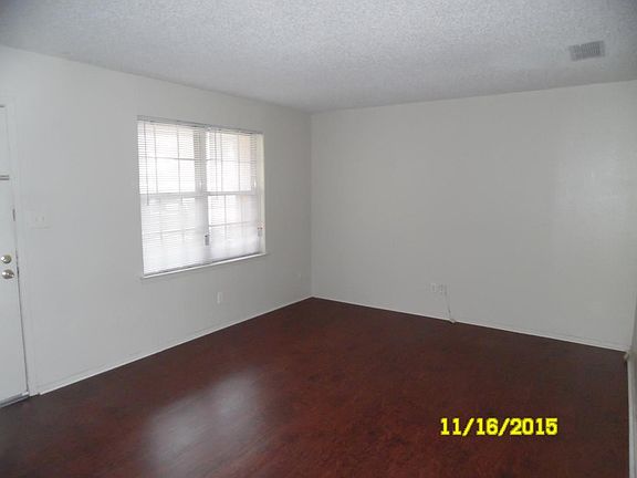 3rd image of 1222 Glendora Dr