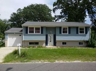 1314 Hunters Blvd, Browns Mills, NJ 08015