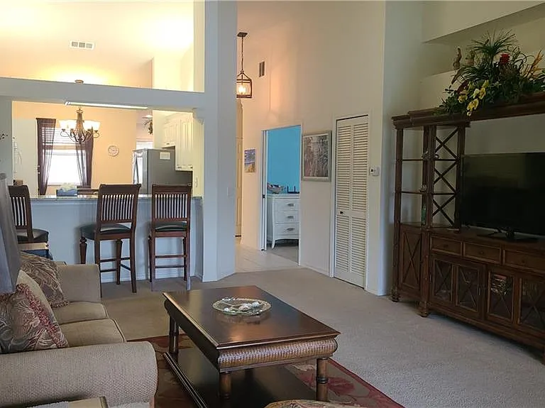 445 Robin Hood Cir #201 — Photo 12