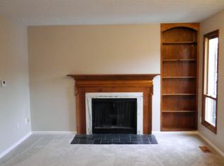 5260 Meadowknoll Ln, Columbus, OH 43220