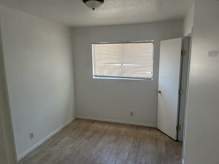 6308 Gonzales Rd SW — Photo 4
