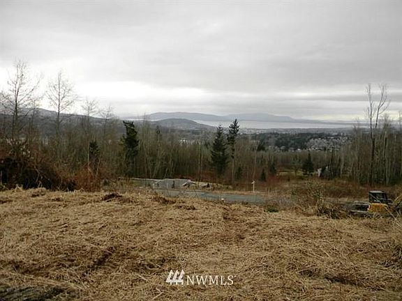 4th image of 3672 Vineyard Dr