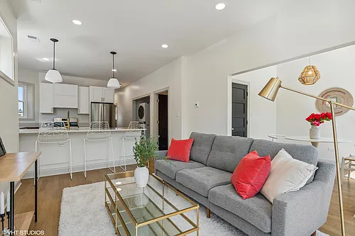 2941 N Lawndale Ave #2 Photo 1