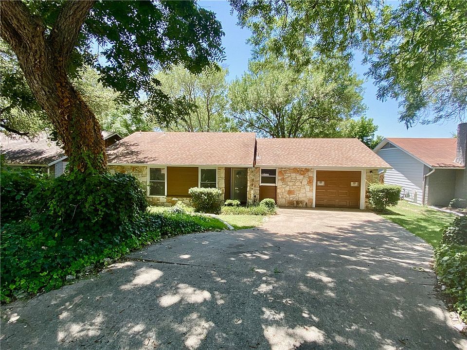 1st image of 6608 Woodhue Dr