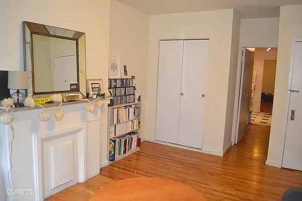 Rented by Citi Habitats | media 41