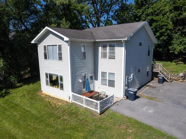 1321 Mt Clinton Pike #A